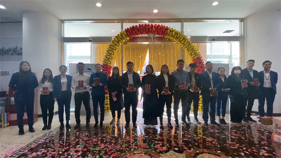 昌禾裝飾丨10月總結(jié)表彰暨11月活動(dòng)啟動(dòng)大會(huì)圓滿結(jié)束！一起領(lǐng)盲盒啦~